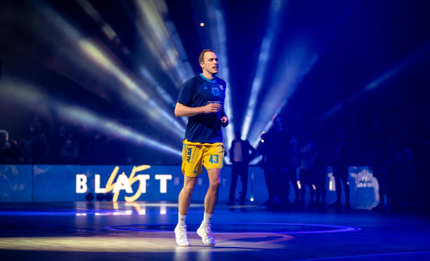 更是平台 更是平台