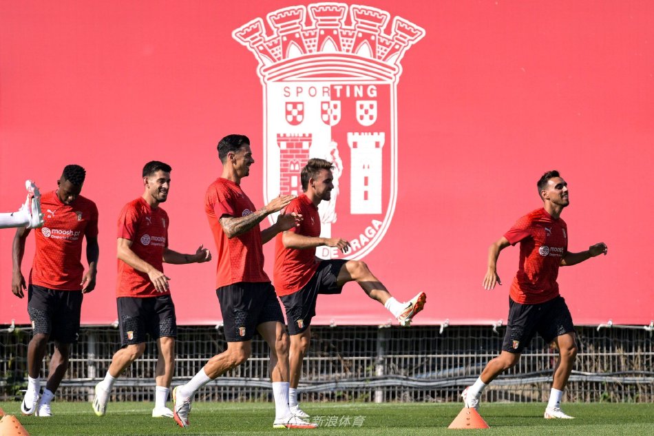 冠双重经历 冠双重经历